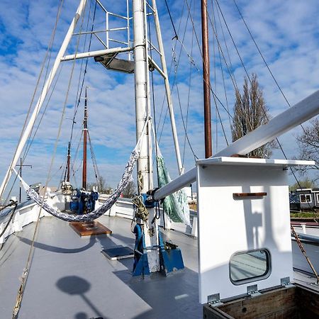 Asile Flottant Hotel Amsterdam Eksteriør billede